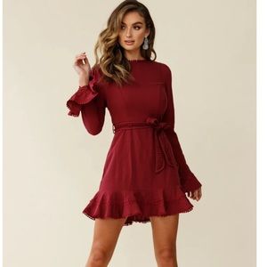 Selfie Leslie Long Sleeve Dress